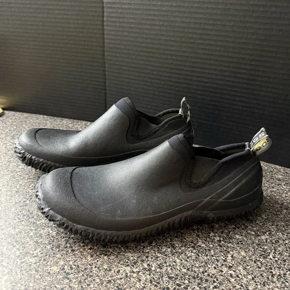 BOGS Shoes Mens 12 Black Waterproof Slip‎ On Urban Walker